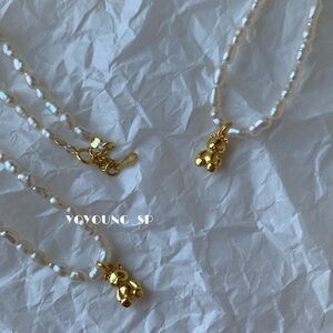 NEW🇰🇷 Gold and White Pearl Bear Necklace